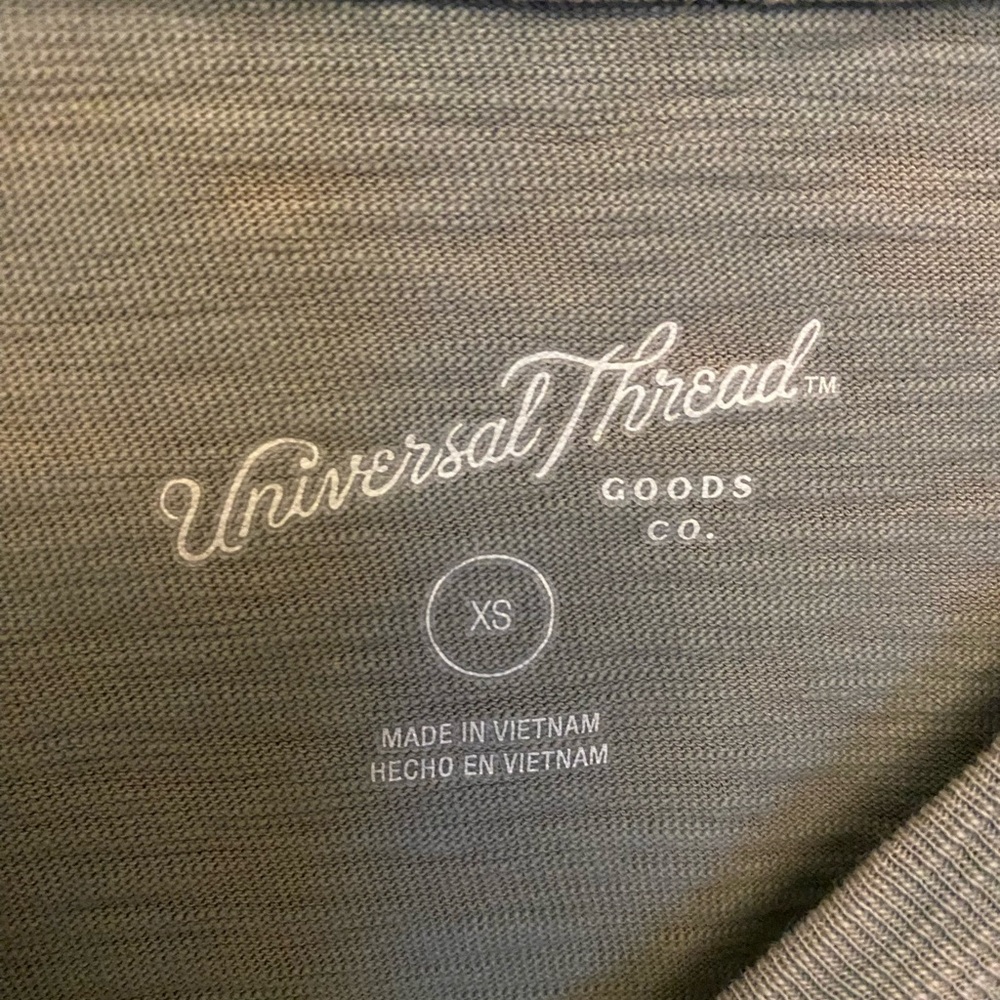 Universal threads dress - Picture 3 of 5